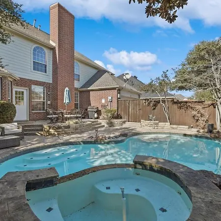 Dream Vacay In Central Plano - Pool & Grill